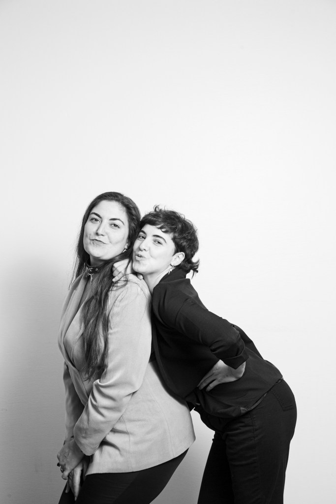 Group picture of Milagro Mariona and Mariana Rodríguez Fuentes